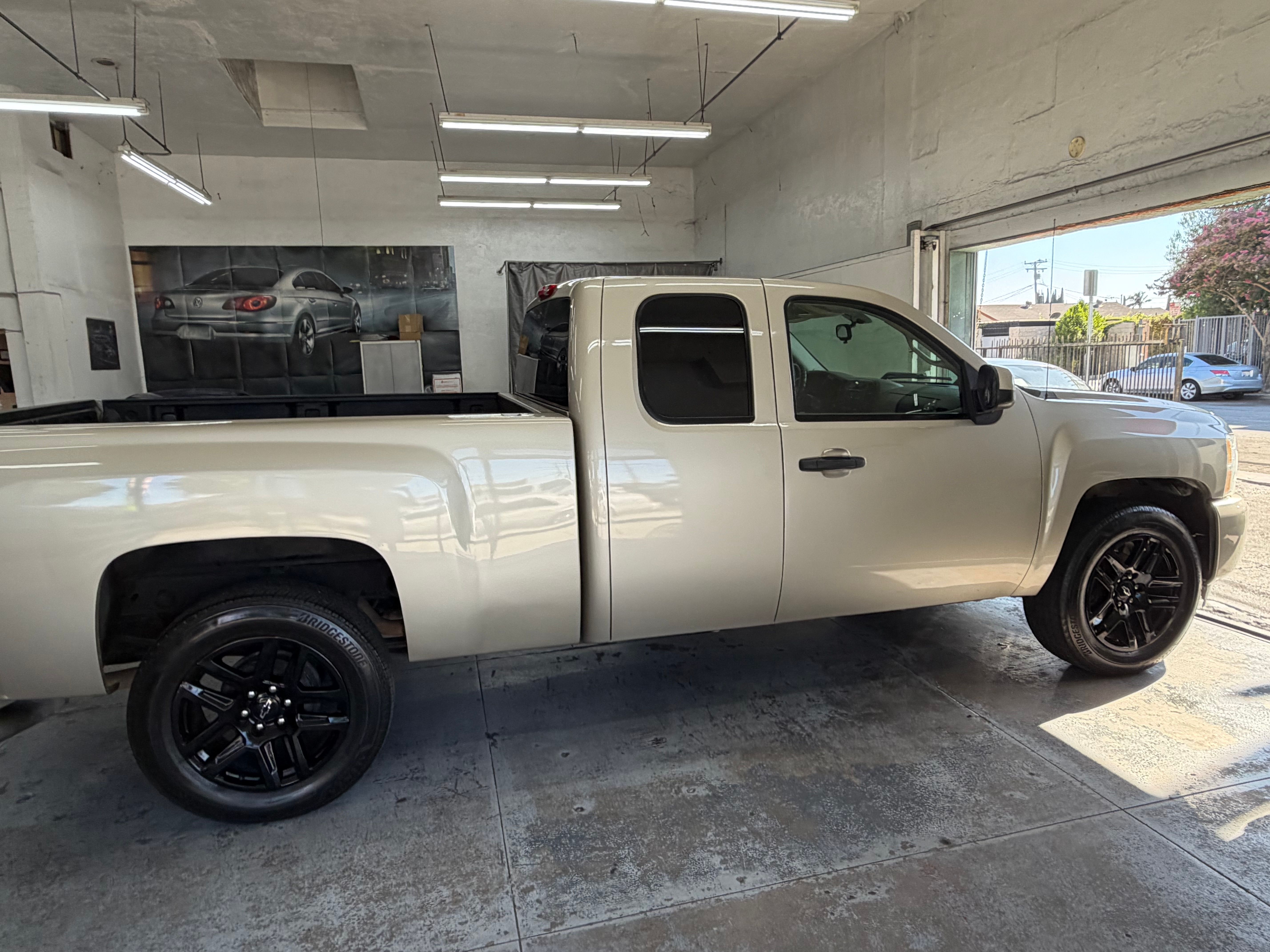 Used 2007 Chevrolet Silverado 1500 2WD Extended Cab image 6