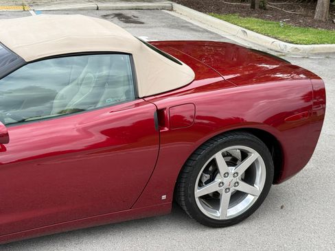 Used 2006 Chevrolet Corvette Convertible RWD image 39