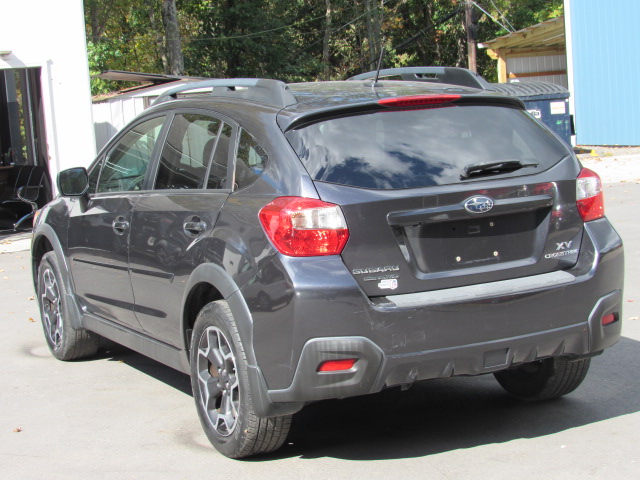 Used 2013 Subaru XV Crosstrek 2.0i Limited AWD/4WD image 7