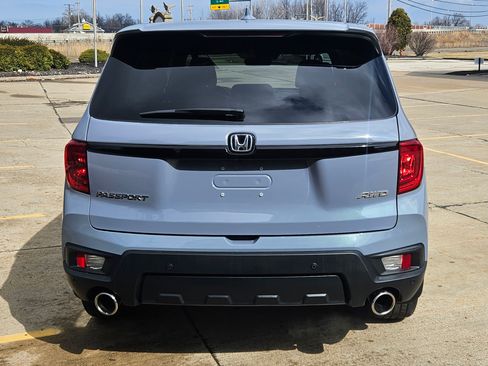 Used 2025 Honda Passport EX-L image 5