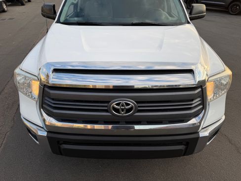 Used 2015 Toyota Tundra 4x4 SR5 w/ TRD Off-Road Pkg image 15