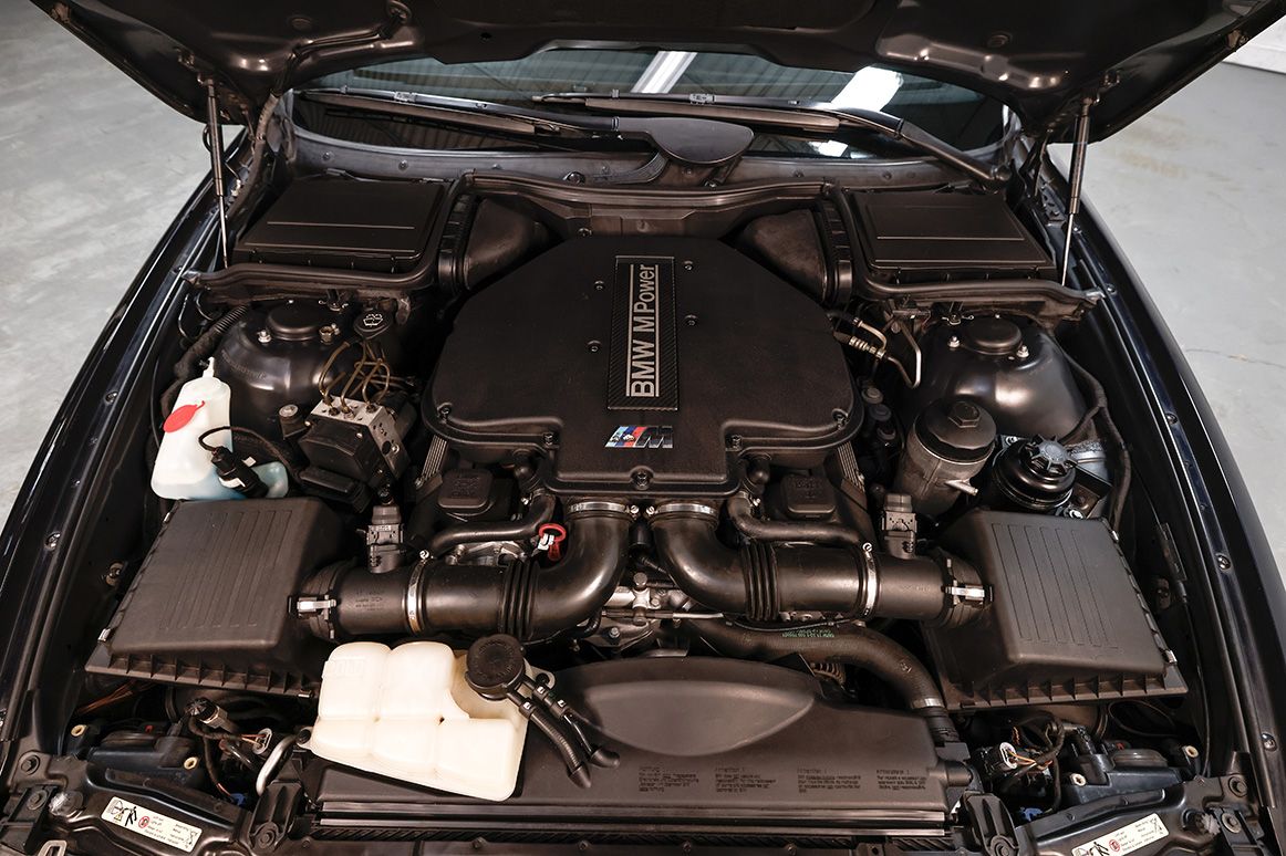 Used 2003 BMW M5 RWD image 7