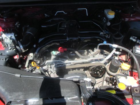 Used 2016 Subaru Crosstrek 2.0i Premium image 18