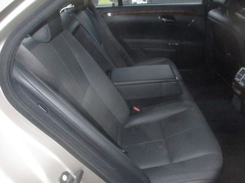 Used 2007 Mercedes-Benz S 550 image 17