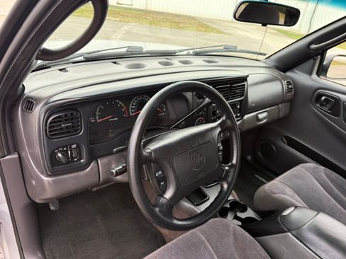Used 2000 Dodge Dakota Sport RWD image 58