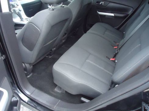 Used 2013 Ford Edge SE image 18