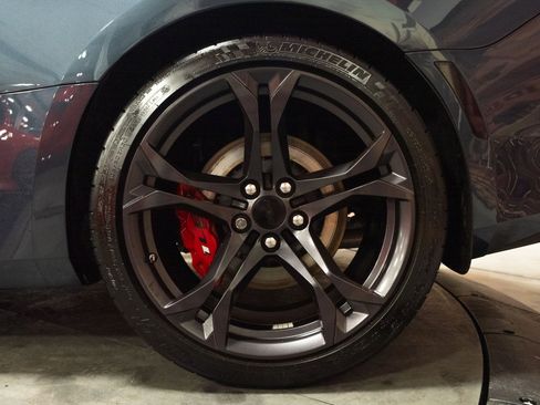 Used 2019 Chevrolet Camaro SS image 8