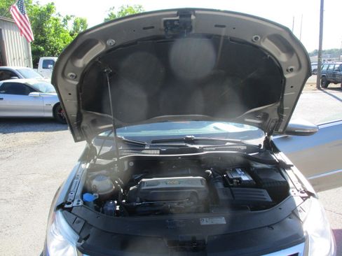 Used 2009 Volkswagen CC Luxury FWD image 57