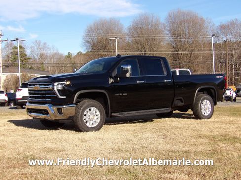 New 2026 Chevrolet Silverado 3500 LTZ image 1