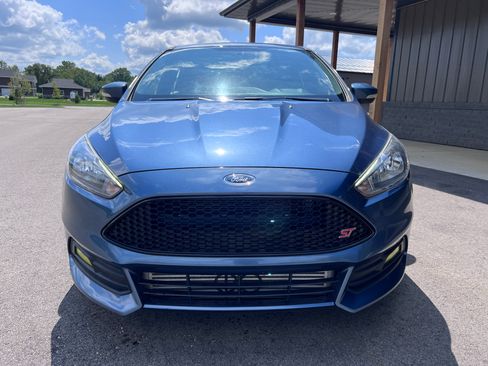 Used 2018 Ford Focus ST Hatchback FWD image 8