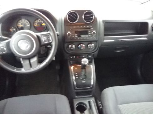 Used 2015 Jeep Patriot 4WD Latitude image 4