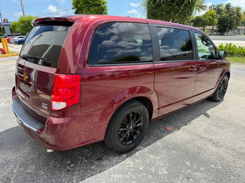 Used 2019 Dodge Grand Caravan GT FWD image 8