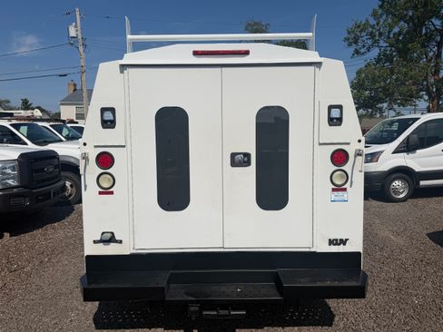 Used 2016 Ford E-350 and Econoline 350 Super Duty RWD image 5