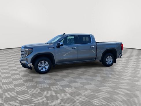 Used 2024 GMC Sierra 1500 SLE AWD/4WD image 3
