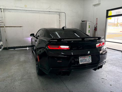 Used 2016 Chevrolet Camaro SS Coupe RWD image 6