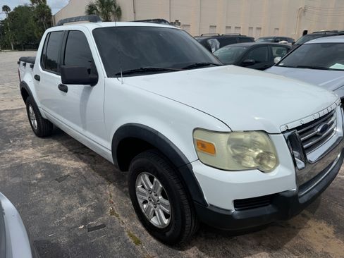 Used 2007 Ford Explorer Sport Trac 2WD XLT image 4