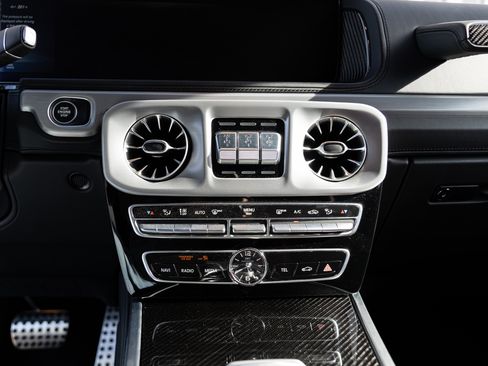 Used 2024 Mercedes-Benz G 63 AMG 4MATIC image 19