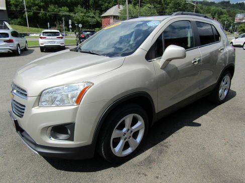 Used 2016 Chevrolet Trax AWD LTZ image 4