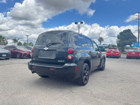 Used 2011 Chevrolet HHR LT image 7