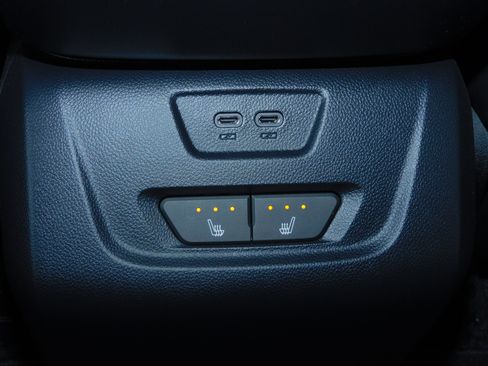 Used 2024 Chevrolet Blazer EV RS image 17