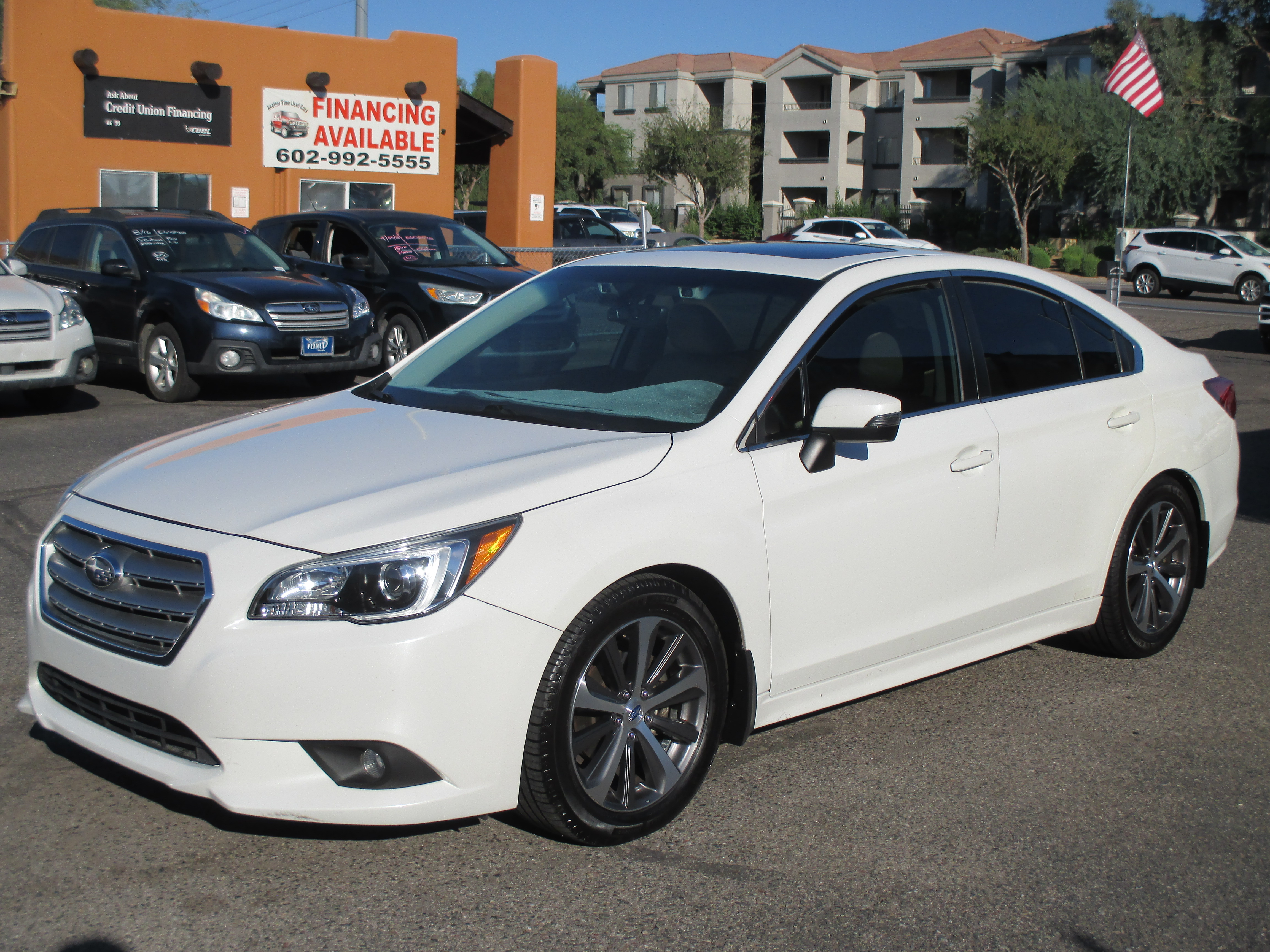 Used 2017 Subaru Legacy 2.5i Limited Sedan 4D AWD/4WD image 18