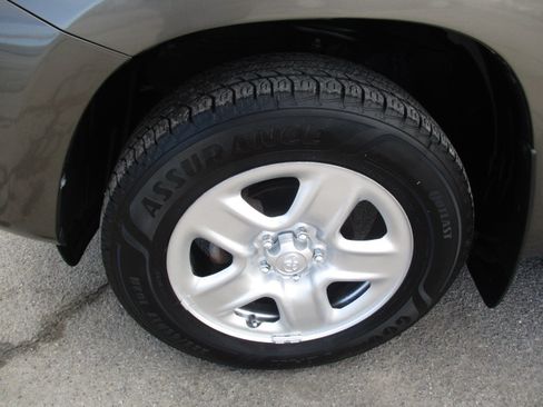 Used 2011 Toyota RAV4 image 11