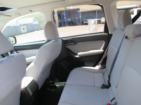 Used 2014 Subaru Forester 2.5i Premium AWD/4WD image 13
