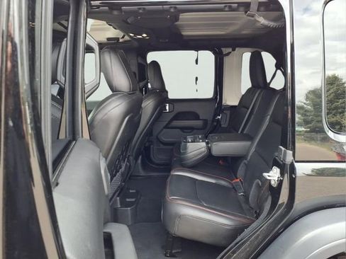 Used 2023 Jeep Wrangler Unlimited Rubicon w/ Steel Bumper Group AWD/4WD image 11