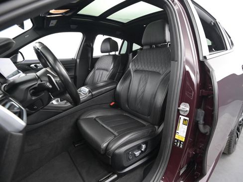 Used 2021 BMW X6 M50i image 36
