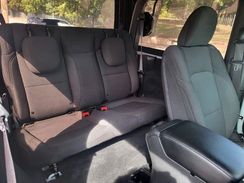 Used 2023 Jeep Wrangler Willys image 14