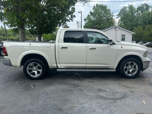 Used 2017 RAM 1500 4x4 Crew Cab Laramie image 6