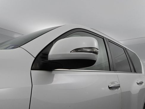 Used 2019 Lexus GX 460 Premium image 11