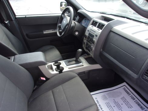 Used 2012 Ford Escape XLT image 4