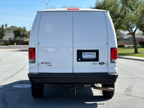 Used 2014 Ford E-150 and Econoline 150 image 5