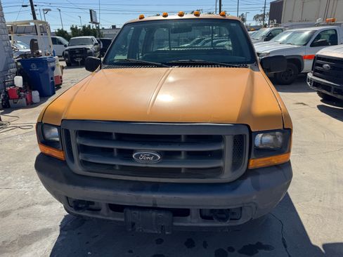 Used 2001 Ford F350 2WD Crew Cab DRW Super Duty image 5