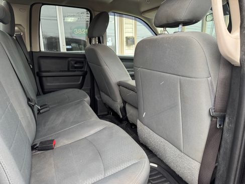 Used 2017 RAM 1500 Express image 10