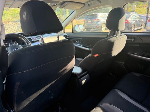 Used 2017 Subaru Crosstrek 2.0i Premium image 12