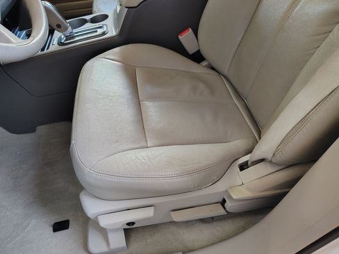 Used 2010 Ford Edge 2WD SE image 9