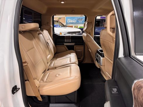 Used 2017 Ford F350 Lariat image 18