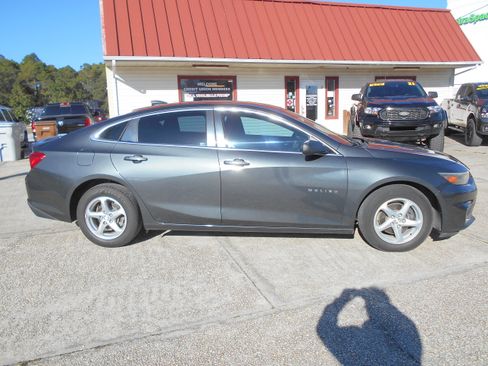 Used 2018 Chevrolet Malibu LS image 4