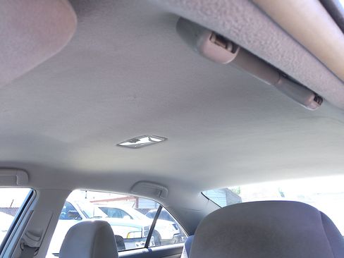 Used 2011 Toyota Camry LE image 32