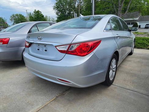 Used 2011 Hyundai Sonata GLS image 4