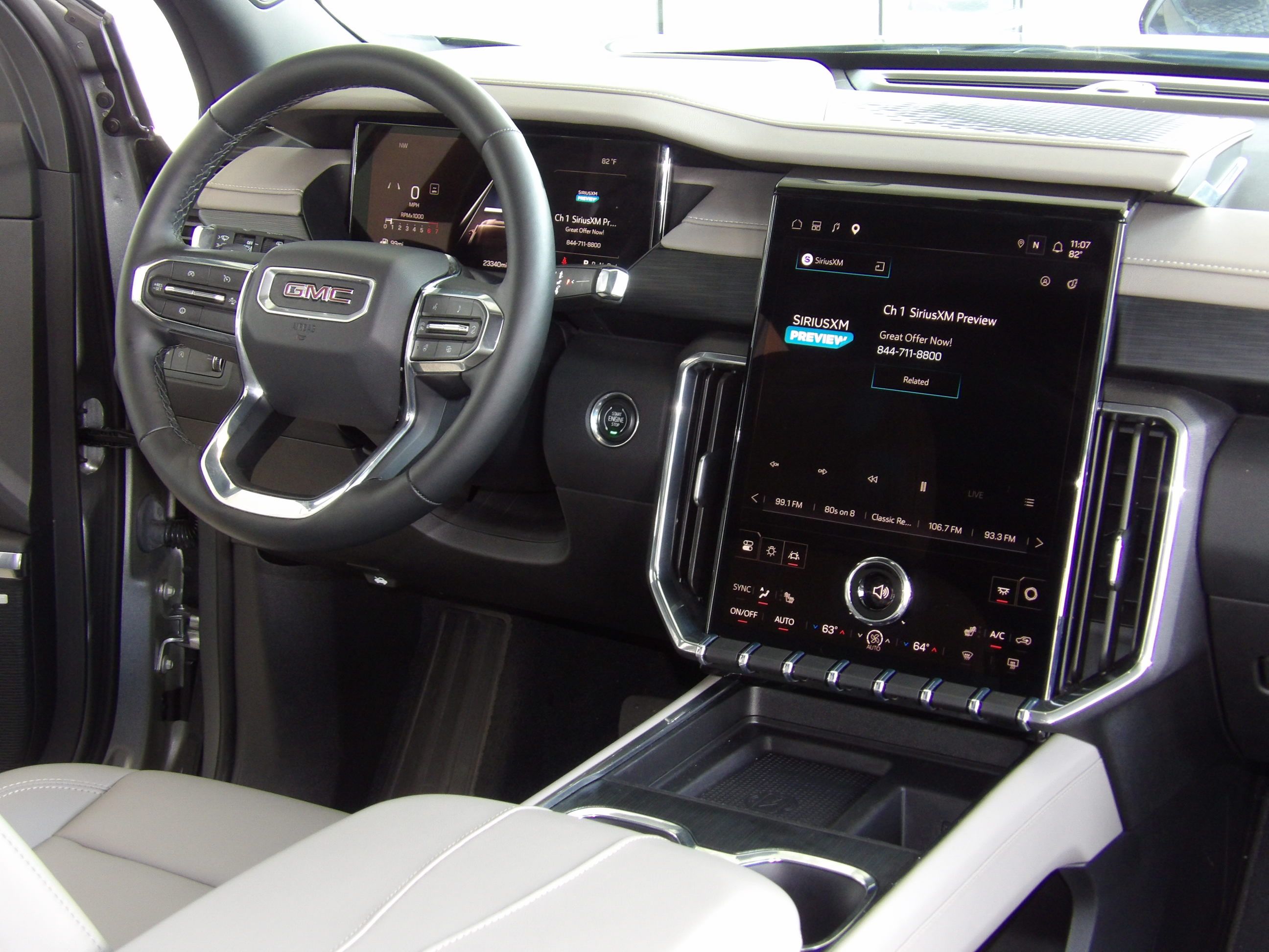 Used 2026 GMC Acadia FWD Elevation image 24