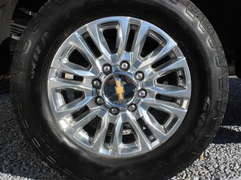 Used 2023 Chevrolet Silverado 3500 High Country image 12