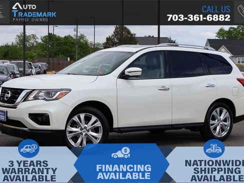 Used 2019 Nissan Pathfinder SL image 1