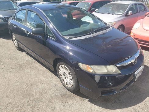 Used 2011 Honda Civic DX-VP image 1