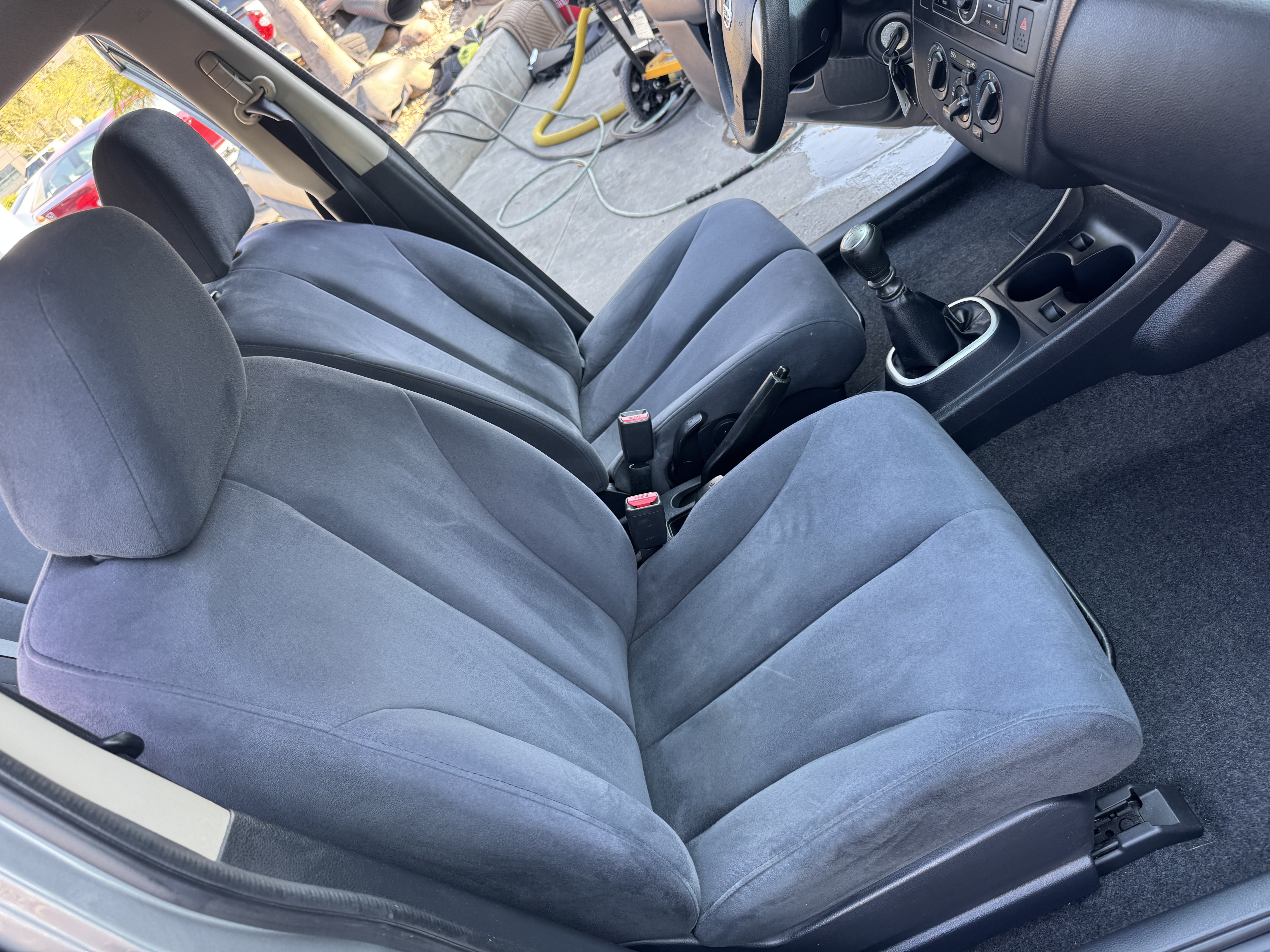 Used 2007 Nissan Versa S FWD image 29