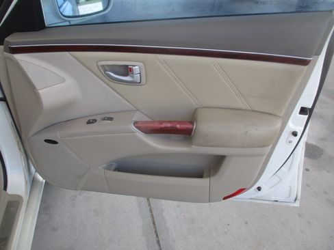 Used 2006 Hyundai Azera Limited FWD image 16
