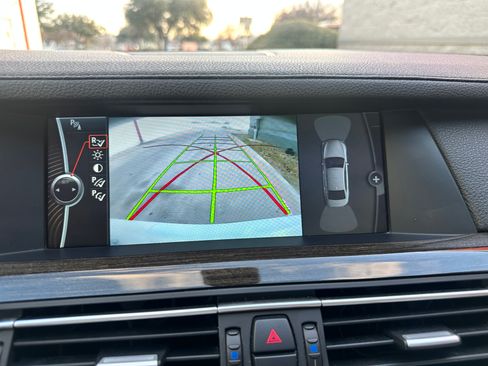 Used 2011 BMW 740Li image 8