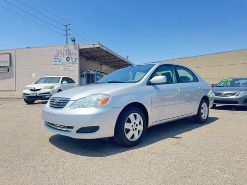 Used 2006 Toyota Corolla CE FWD image 3